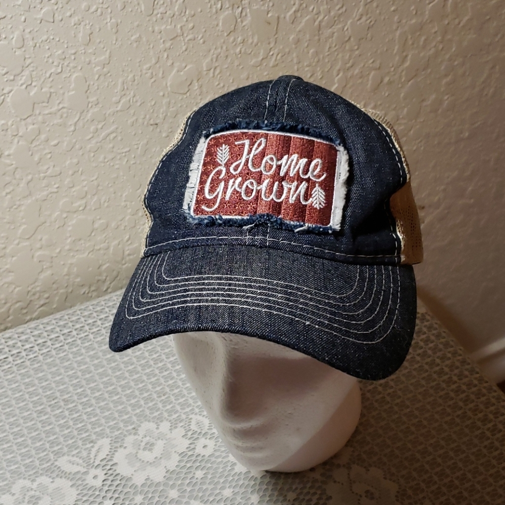 Ladies Fit snap back cap